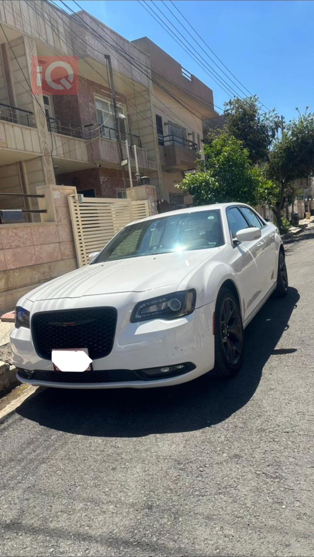 كرايسلر 300